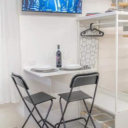 Appartement Metro Yellow *