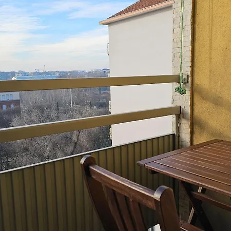 Design & Elegant 3-room Appartamento Milano