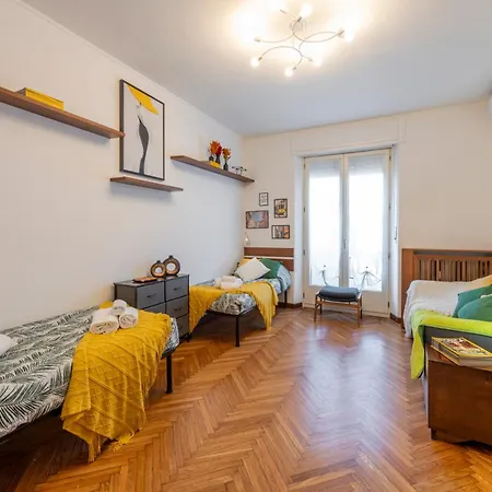 Otto Novembre, 3 Ampio Ed Elegante Con Vista Appartamento