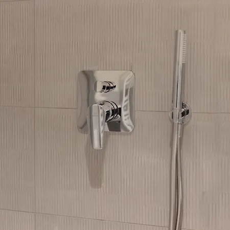 Gohost - Modern And Bright With Terrace And Balcony Appartement Milan