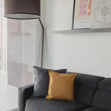 Gohost - Modern And Bright With Terrace And Balcony Apartamento *