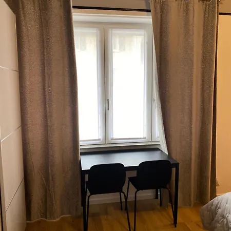 Grey House Apartment *