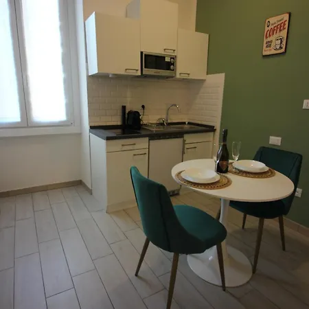 Veronica's House 1 Station - Corso Buenos Aires Апартаменты *