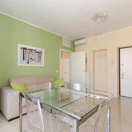 Brianza Flat * ميلان