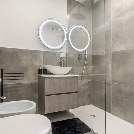 Apartament Guesthost - Ca' Granda M5 & Bicocca Mediolan