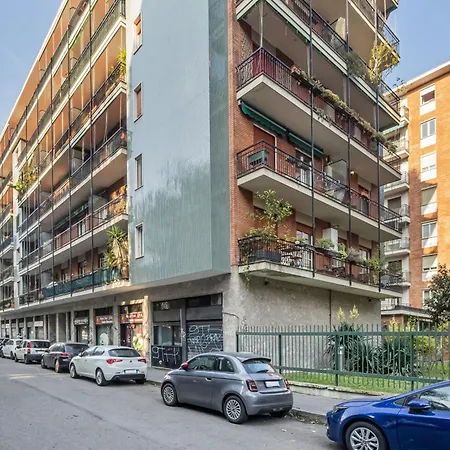 Apartament Guesthost - Ca' Granda M5 & Bicocca