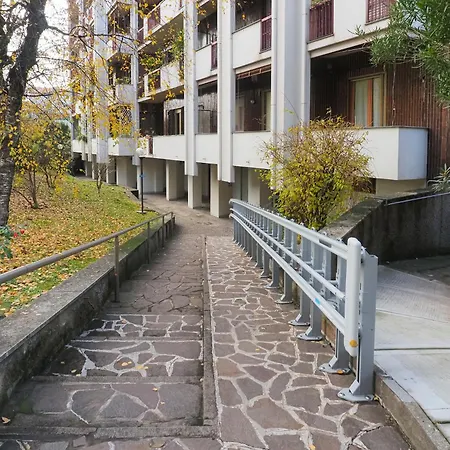 Primopiano - Ronchi * Milán