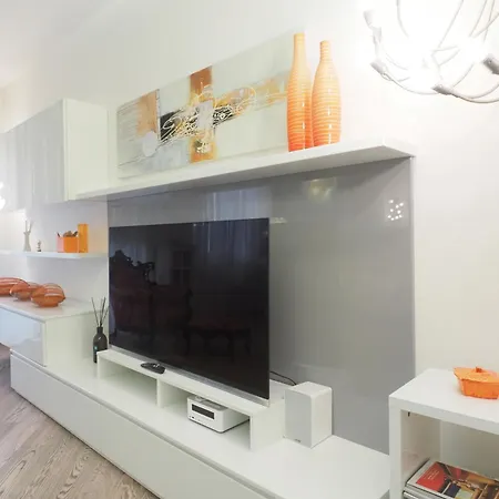 Primopiano - Ronchi * מילאנו