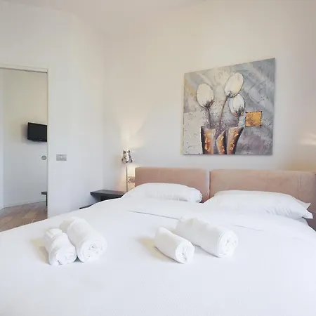 Primopiano - Ronchi * מילאנו