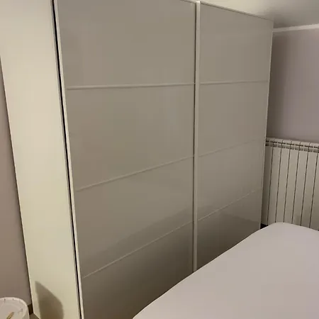 Pasteur Flat Mediolan