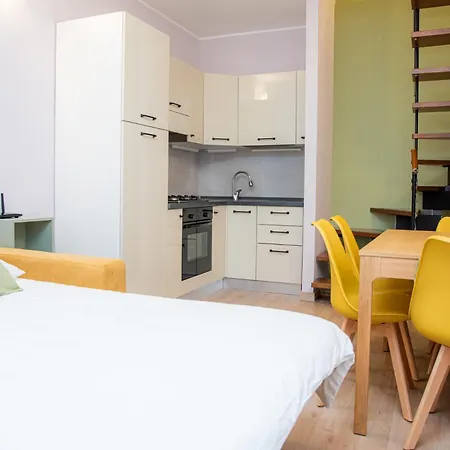 Pasteur Flat