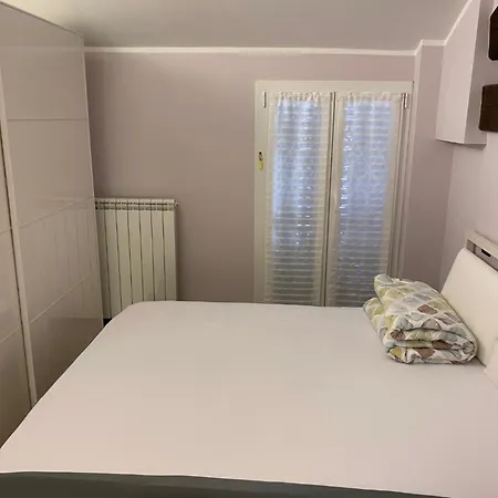 Apartment Pasteur Flat Milan