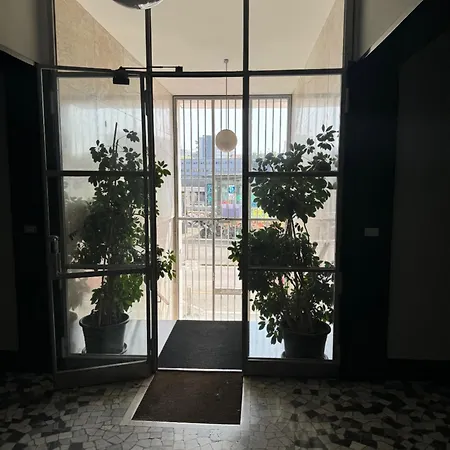 Isola Flat * Milan