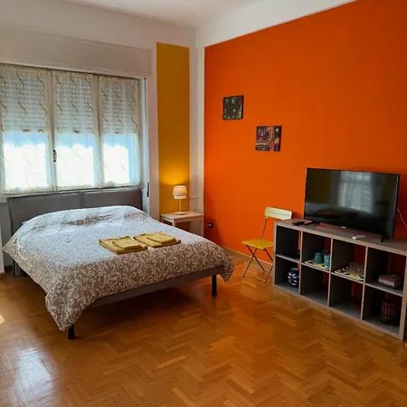 Isola Flat *