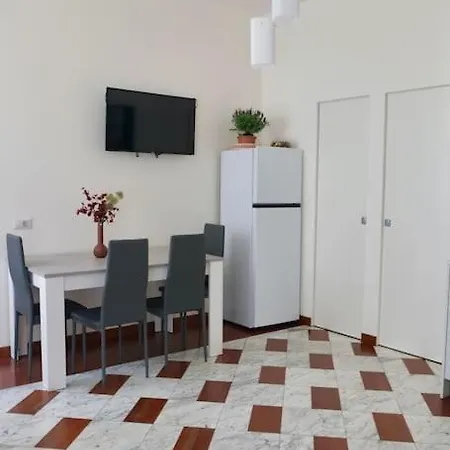 Apartment Appartamentoarchimede5 *