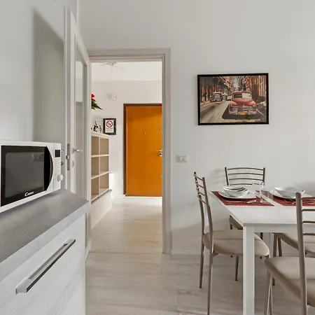 Bwr - Near Mico, Alberti Apartment *