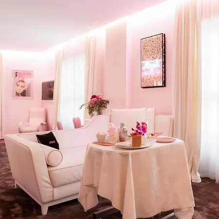 Hotel Odsweet Duomo Milán