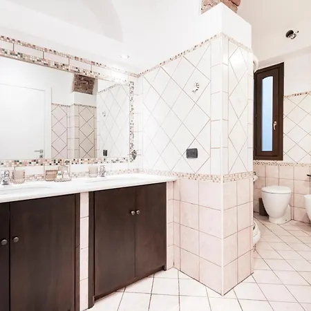 Apartament In The Heart Of Porta Venezia *