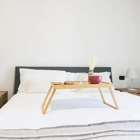 Easylife - - Lecco 18d - Porta Venezia Apartment *