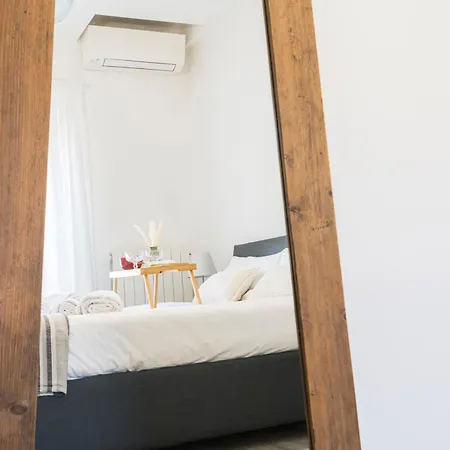 Apartament In The Heart Of Porta Venezia *
