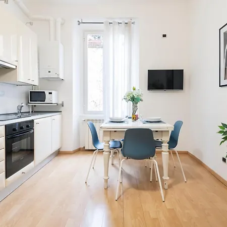 Apartment Easylife - Rilassati Nel Calore Di Un Confortevole Trilocale Nel Cuore Di Porta Venezia Milan