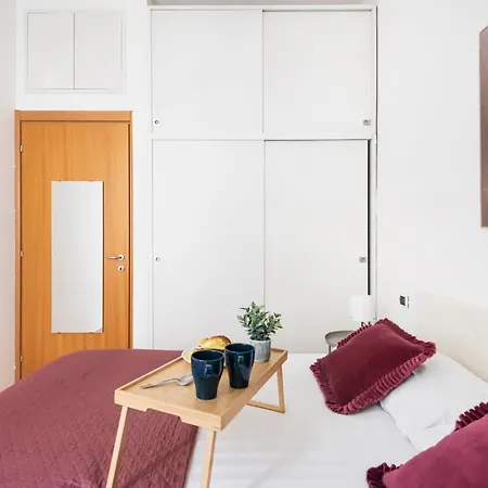 Easylife - Rilassati Nel Calore Di Un Confortevole Trilocale Nel Cuore Di Porta Venezia Milan