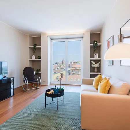 Sweett - Luxury Velasca