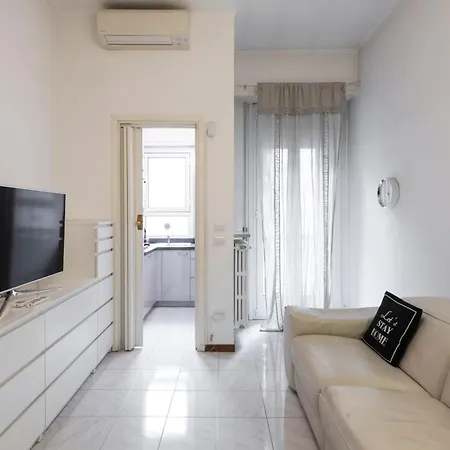 Living - Via Varese 4 *