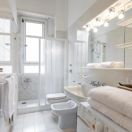 Living - Via Varese 4 Apartman