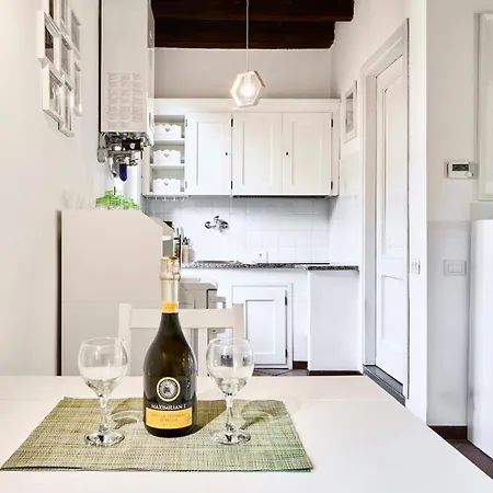 Splendido Monolocale Sui Navigli - Daniele Апартаменты *