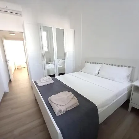 Appartement Logical Via P Rossi 19