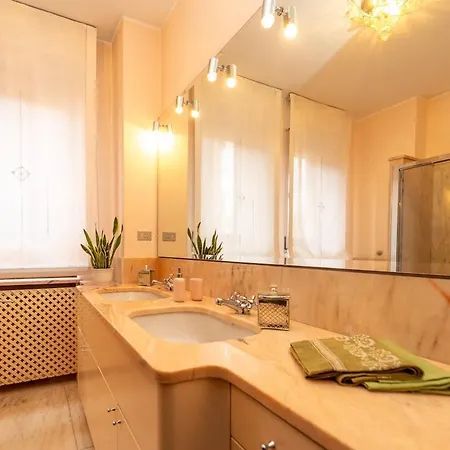 Citylife - 5 Min Sansiro Con Garage Apartment *