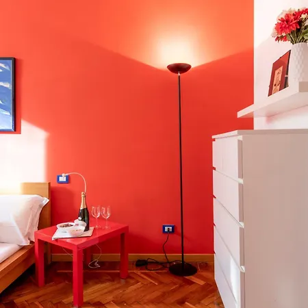 Magenta 45 Fashion And Movida In The Heart Of Downtown Apartman