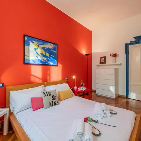 Magenta 45 Fashion And Movida In The Heart Of Downtown *