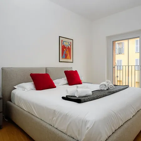 Domusmi Petrella 4 Милан