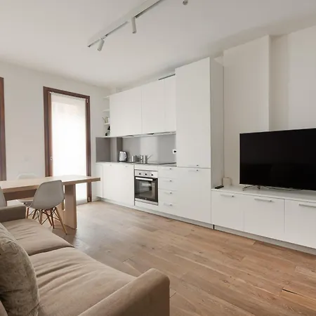 Stazione - Moderno Bilocale Di Design 밀라노