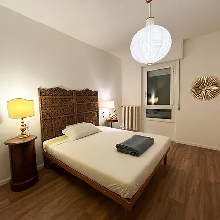 Guest house Elegante Camera Zona San Siro Mi *