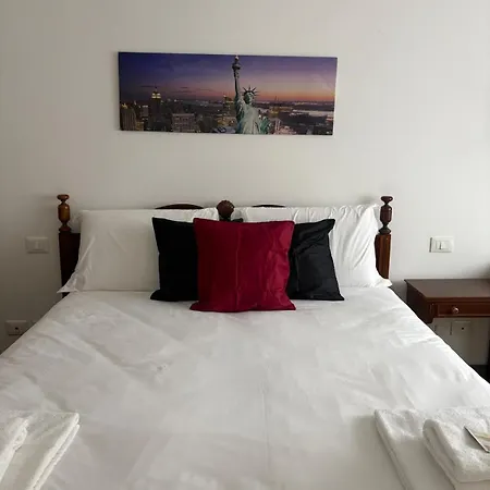 Bocconi - Porta Romana 4 Da Letto Con 2 Bagni Privati * Milan