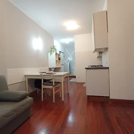 A Casa Di A Milan