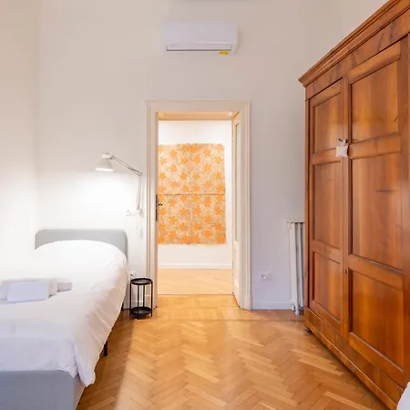 Ercole Ferrario 12 - Ampio E Luminoso Milano