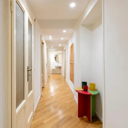 Ercole Ferrario 12 - Ampio E Luminoso Apartmán Milán
