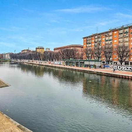 شقة Naviglio 13 *