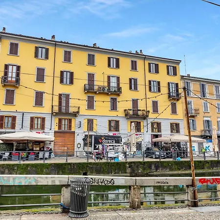 Naviglio 13 - Welcomely Apartment *