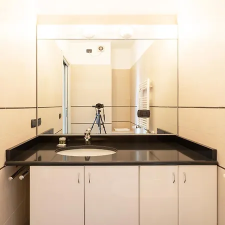 Bright Two Bedrooms With Terrace Zanuso - Mirable Pm Апартаменты