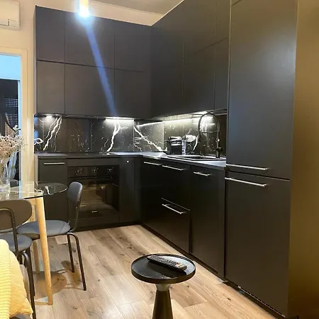 Elegante 80mq Vicino Sempione