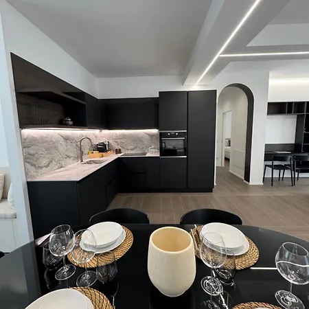 White House Con Posti Auto 아파트 밀라노