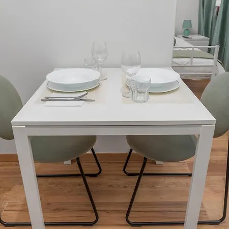 2 Min To Metro - 12 Min To Station&duomo - Quiet *