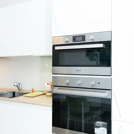 Bright In Front Of Navigli With Ac Wifi