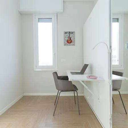 Bright In Front Of Navigli With Ac Wifi Daire Milano