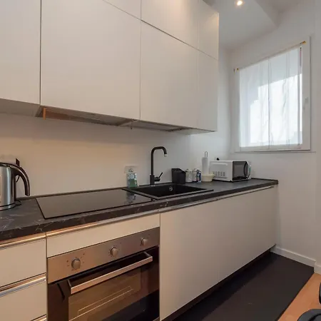 I Host - Scheiwiller 5 Milánó